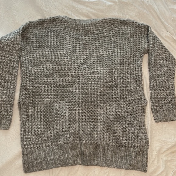 BCBG Chunky Knit Sweater size XS/S - Picture 3 of 3